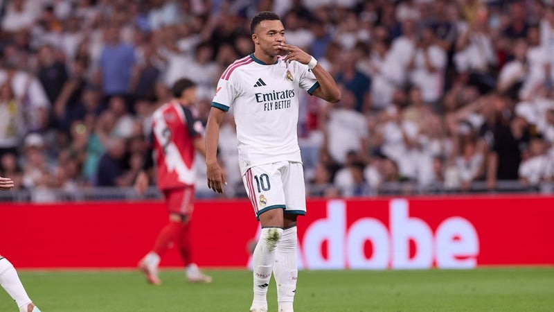Ballon d'or : Benatia critique la communication de Mbappé