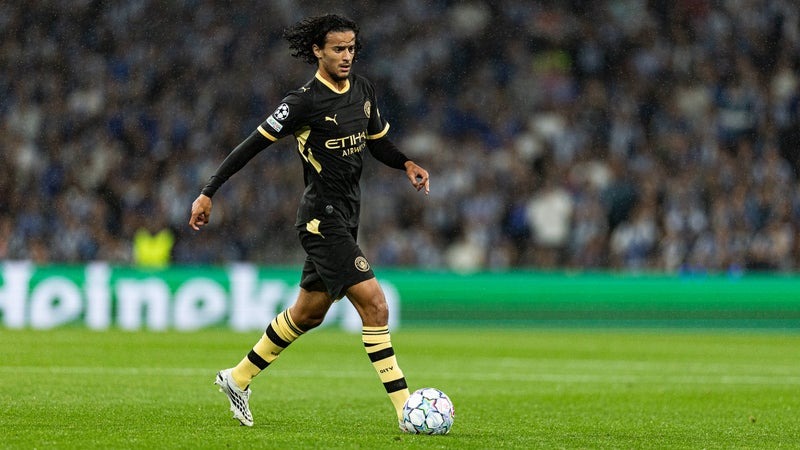 Bouaddi impressionne déjà Maresca à Manchester City