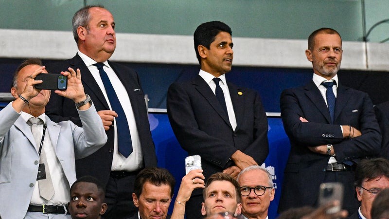 Crise à la FIFA : la succession d'Infantino en question