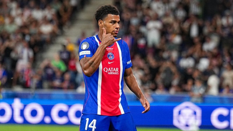 Supercoupe d'Europe : le but litigieux de Doué sacre le PSG