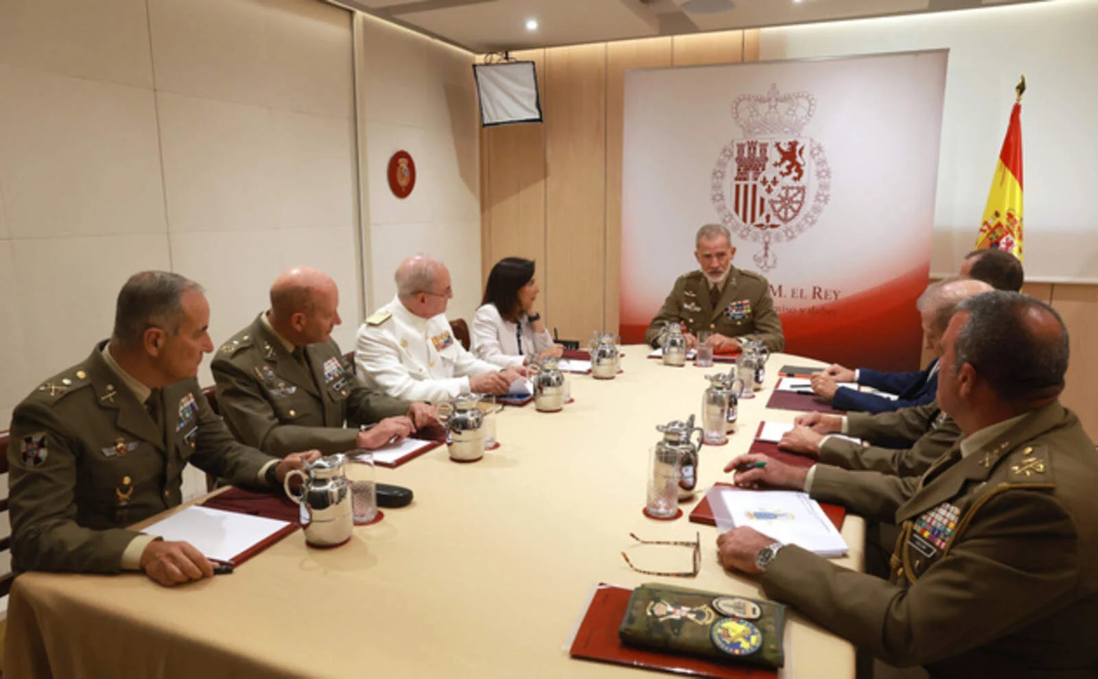 Ceuta : Felipe VI réunit l'état-major après les arrivées