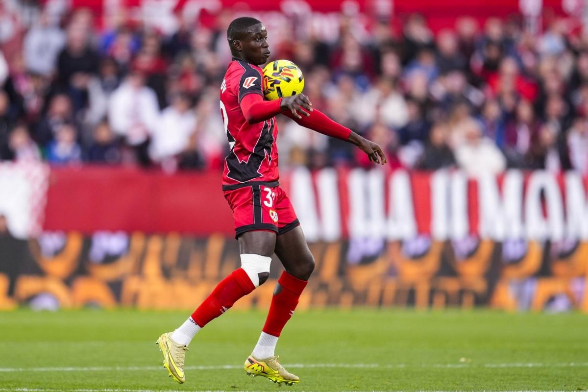 Mercato : Hull City recrute Nobel Mendy pour 25 M€