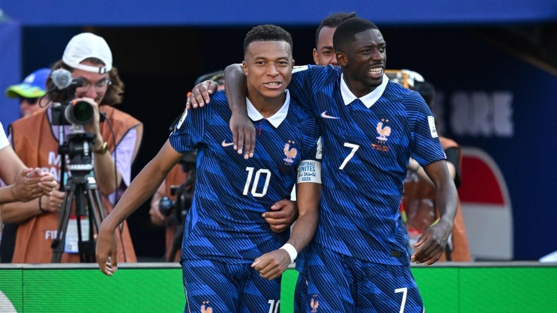 Infantino loue Mbappé et Dembélé, un timing qui interroge