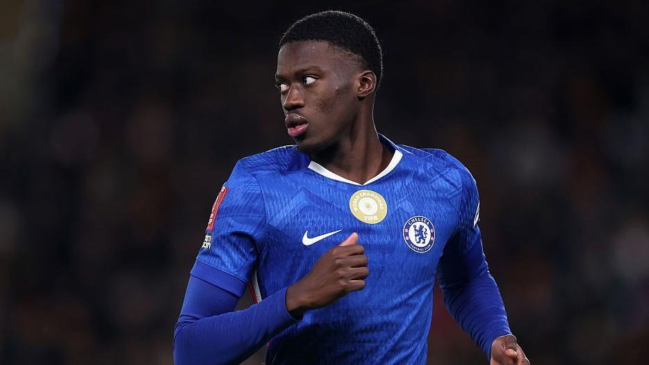 Chelsea : Mamadou Sarr vers un nouveau prêt cet été