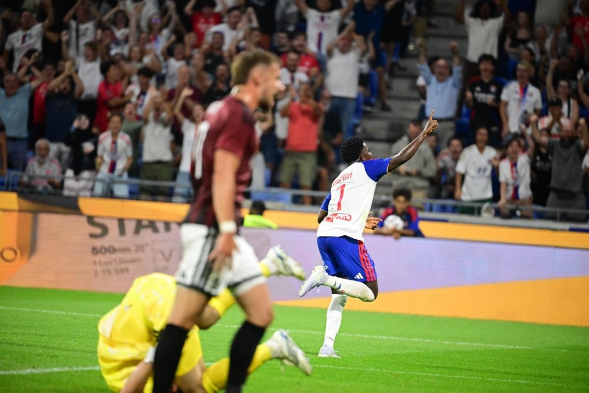 OL : Ernest Nuamah retrouve les filets contre Prague