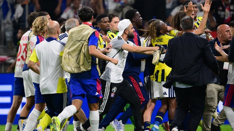 OL-Fenerbahçe : l'UEFA menace de sanctions sévères