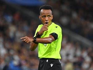 Refoulé du Mondial, Omar Artan dirige la Supercoupe