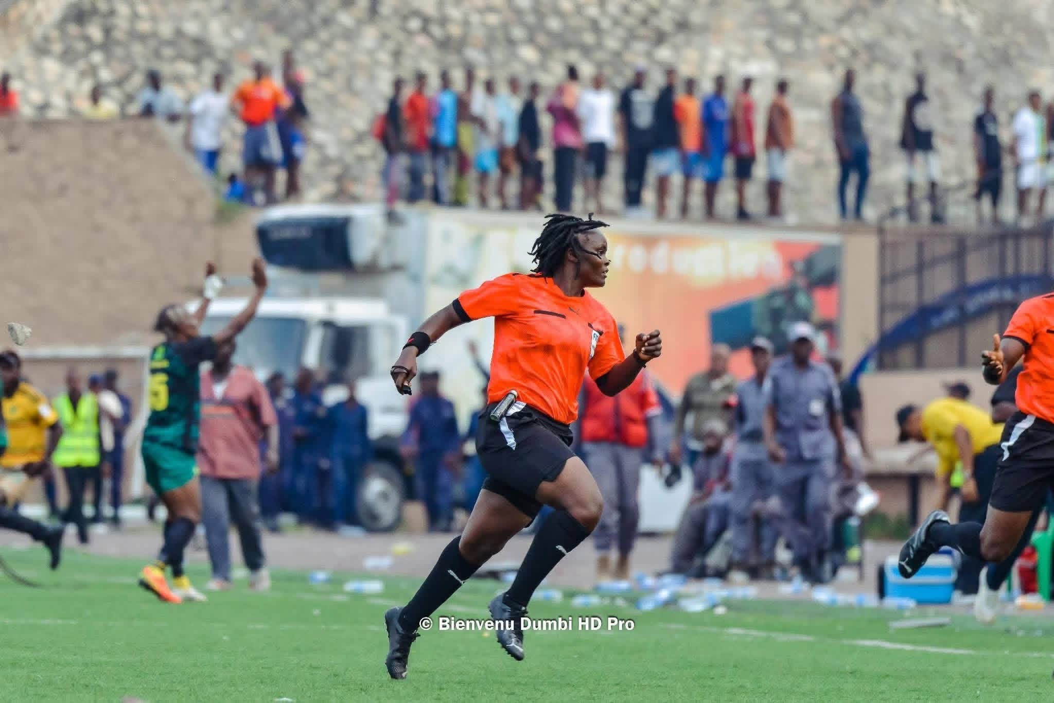 RDC : la suspension de l'arbitre Tabitha Botendra levée