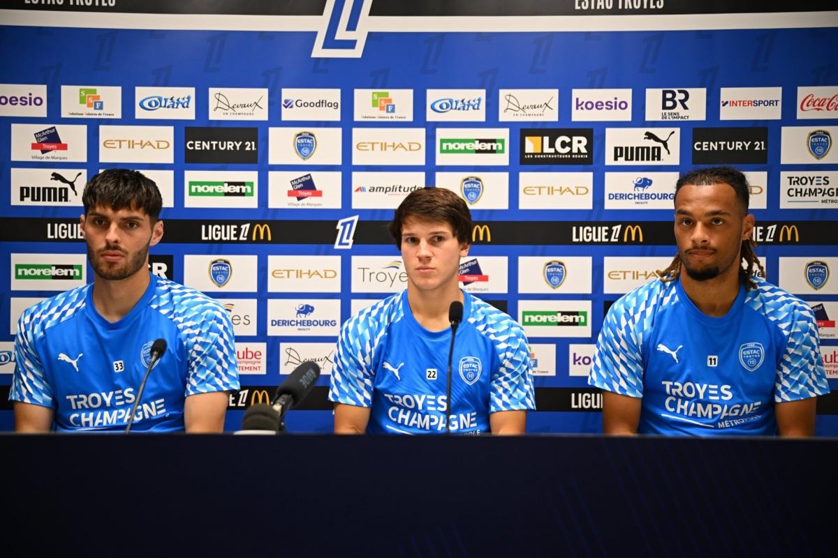 Ligue 1 : Troyes officialise Gomis, Beach et Picard