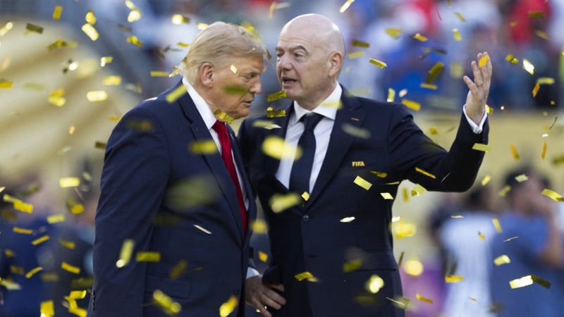Trump monte au front pour défendre Infantino à la Fifa